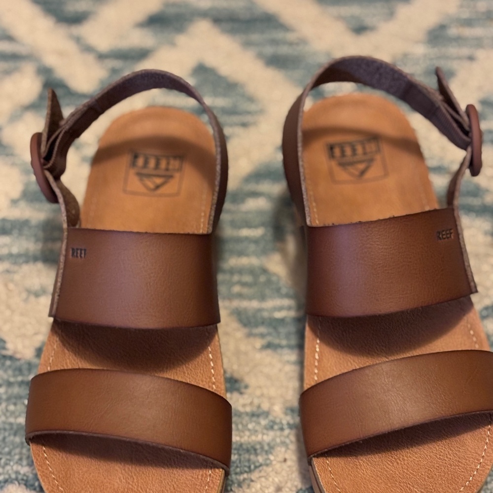 Reef Sandals. Size 6